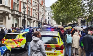 伦敦突发袭击事件！大批游客被疏散！