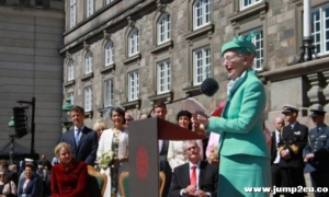“现在是正确的时机” 丹麦女王宣布将退位 长子继位