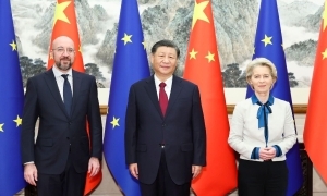 中国国家主席习近平会见欧洲理事会主席米歇尔和欧盟委员会主席冯德莱恩